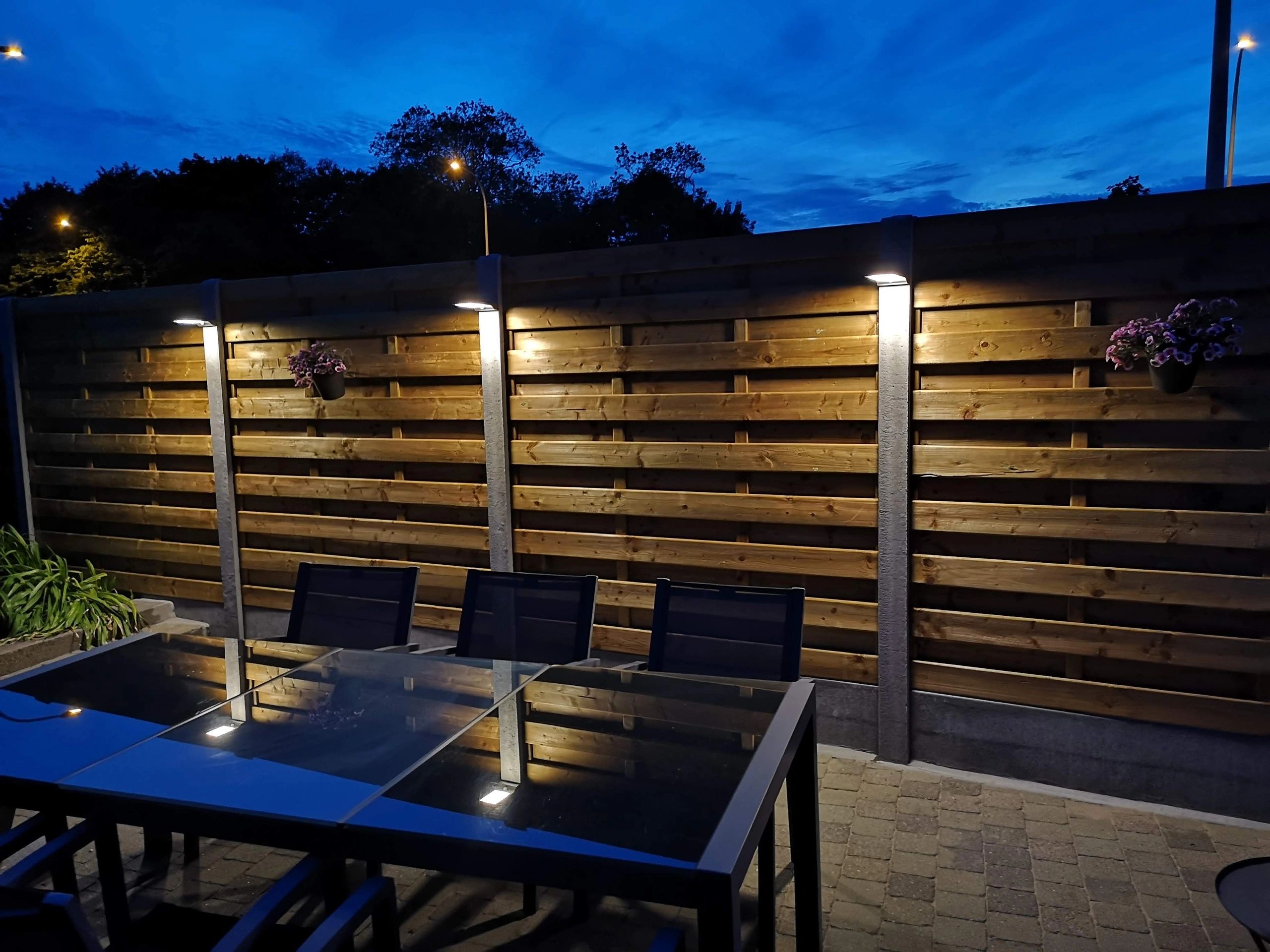 Solar wandlamp Slim met 36 leds en bewegingsmelder Zilver