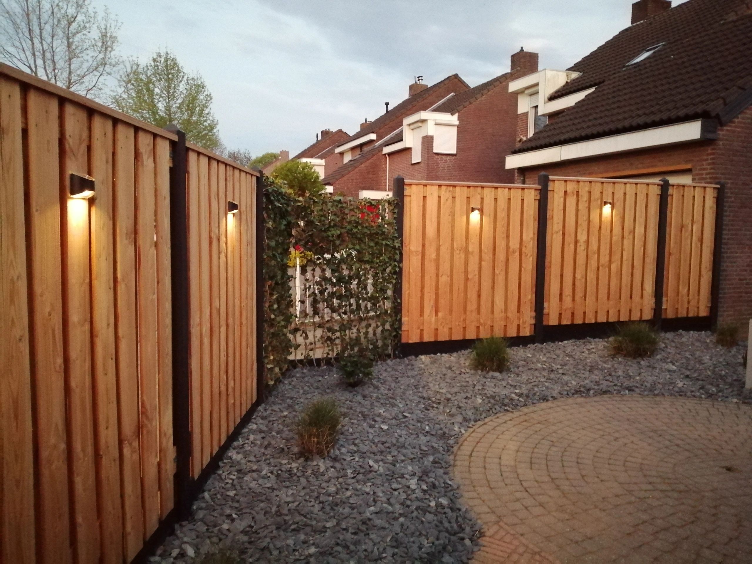 Solar wandlamp Quinn RVS zwart op zonne energie 2 stuks