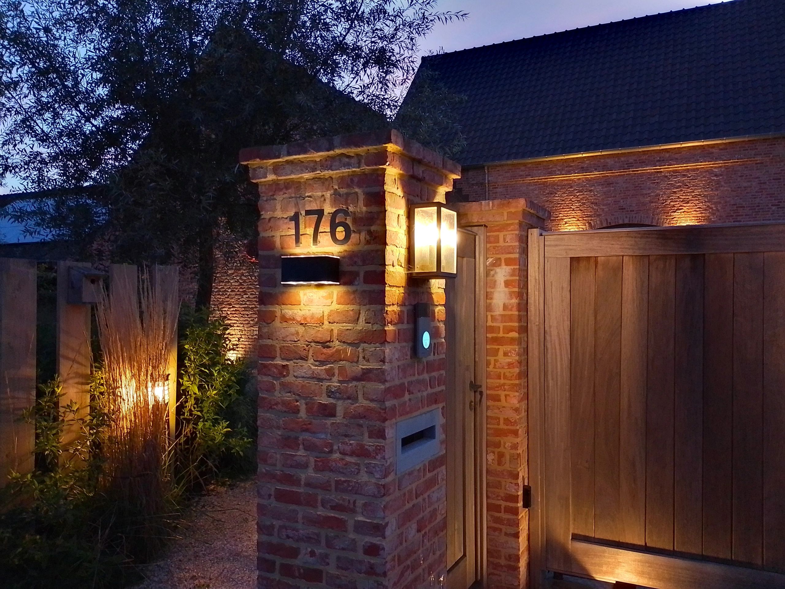 Solar LED wandlamp up downlight Olaf