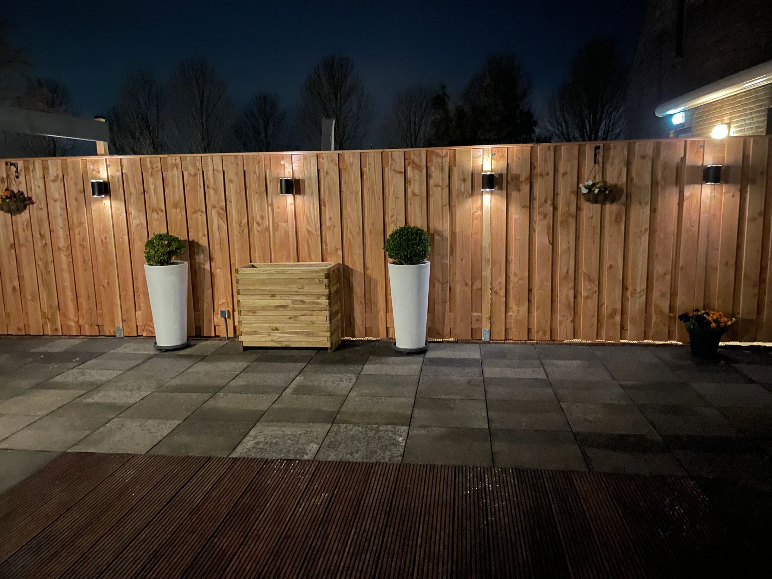 Solar wandlamp up downlight Sverre | Rond ontwerp | Warm wit licht | Optie met bewegingssensor