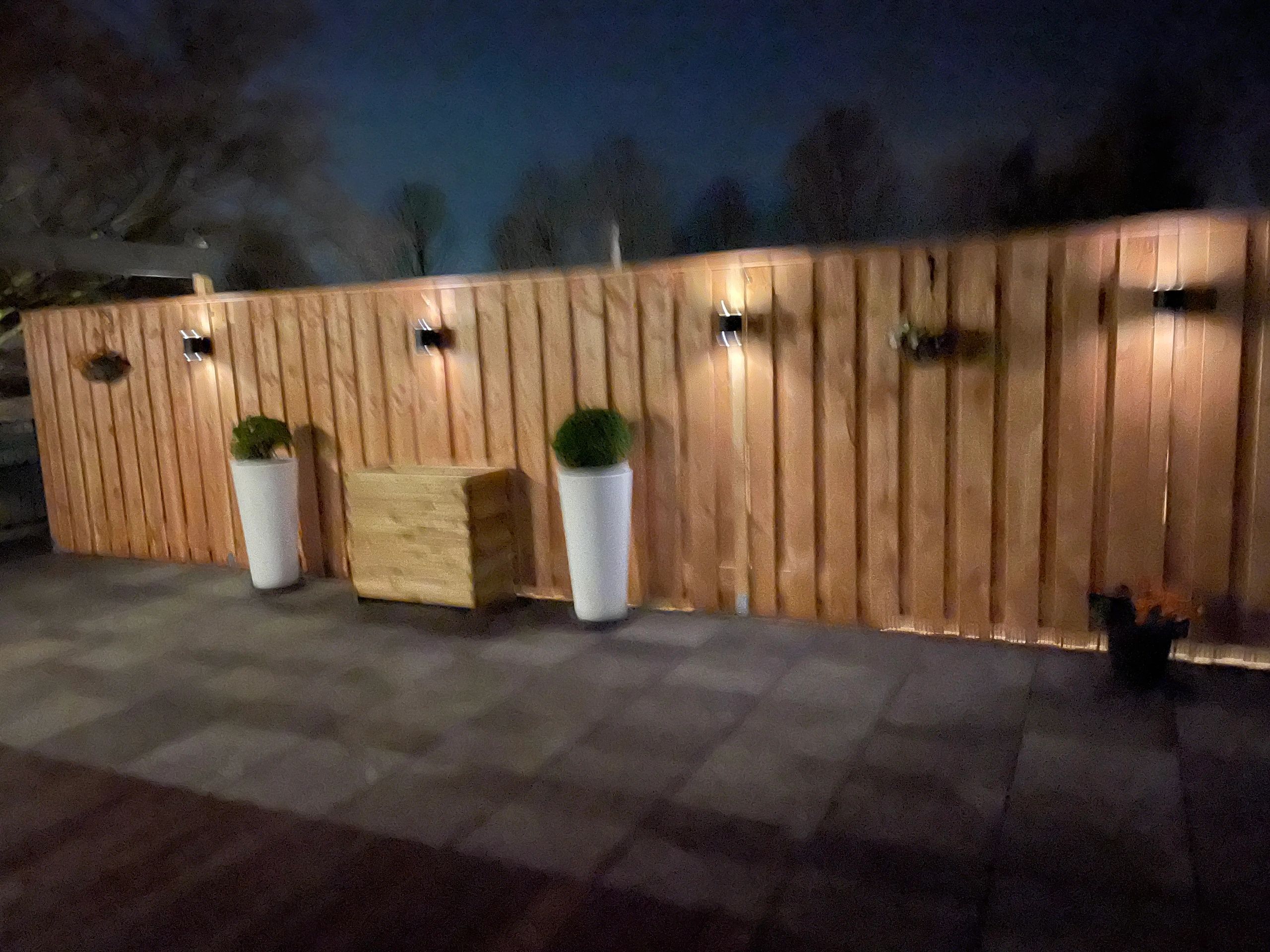 Solar wandlamp up downlight Sverre | Rond ontwerp | Warm wit licht | Optie met bewegingssensor