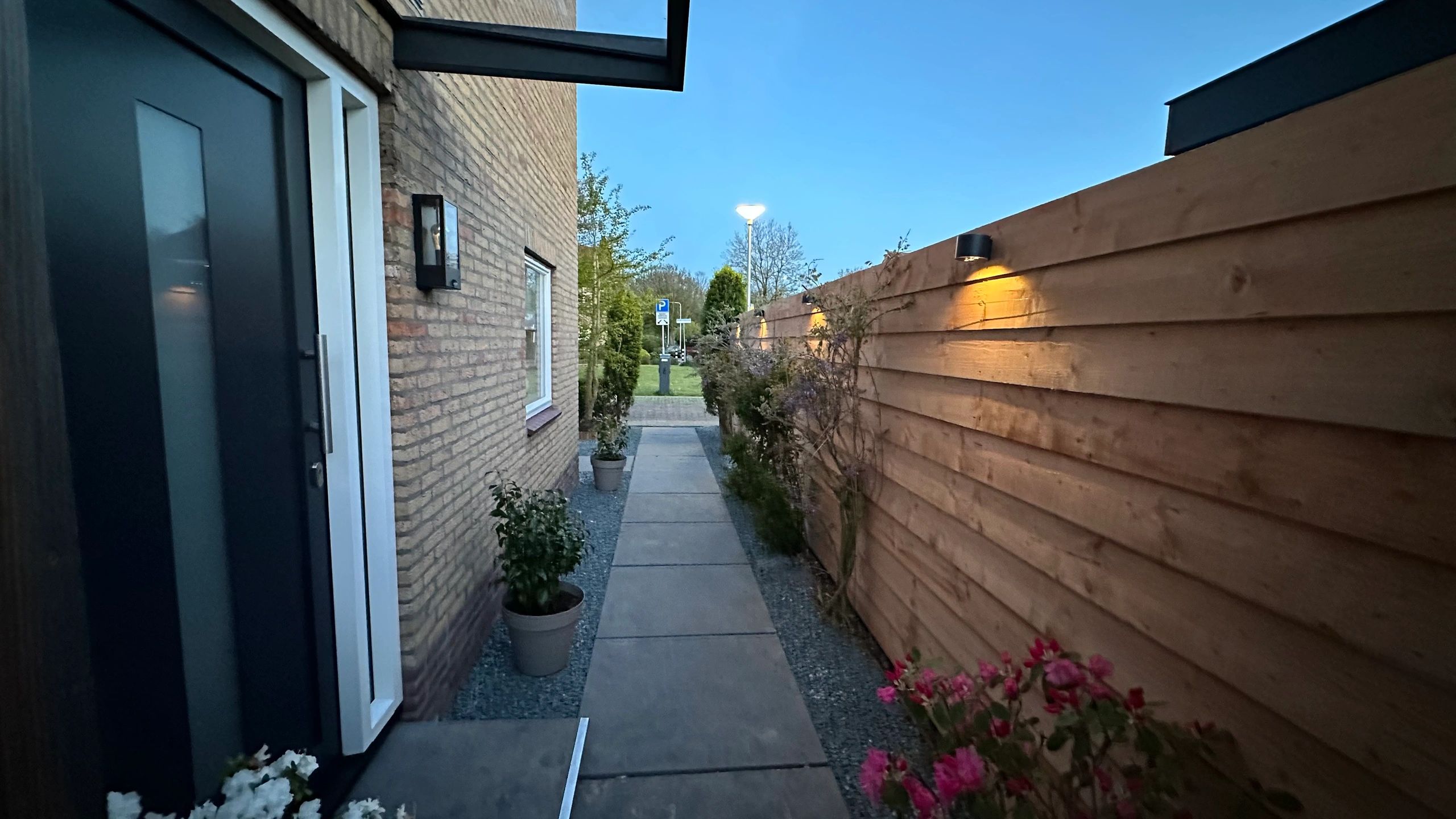 Solar LED wandlamp op zonne energie Sven rond