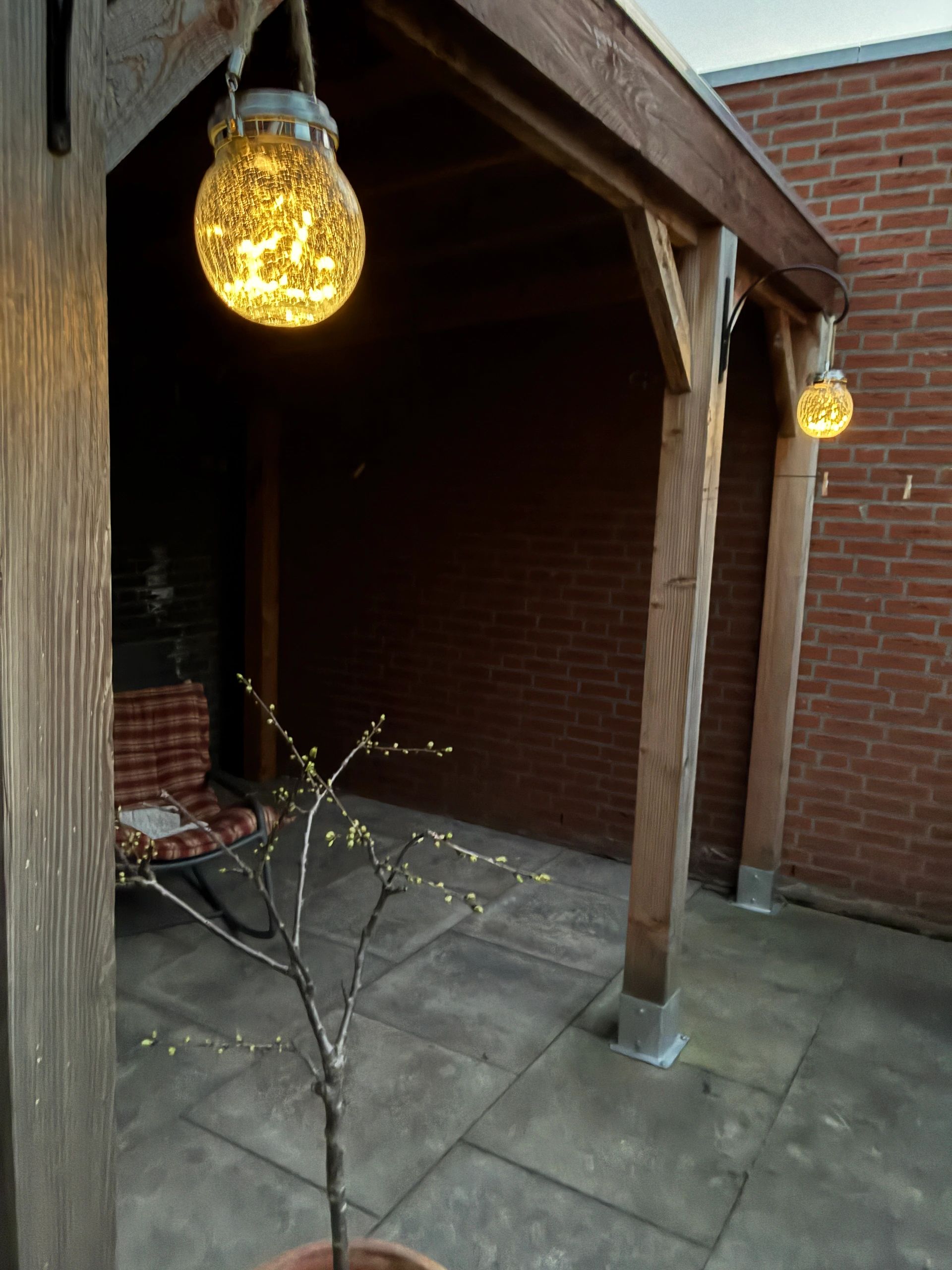 Solar hanglamp Betsy op zonne-energie - Glazen bol met 30 leds