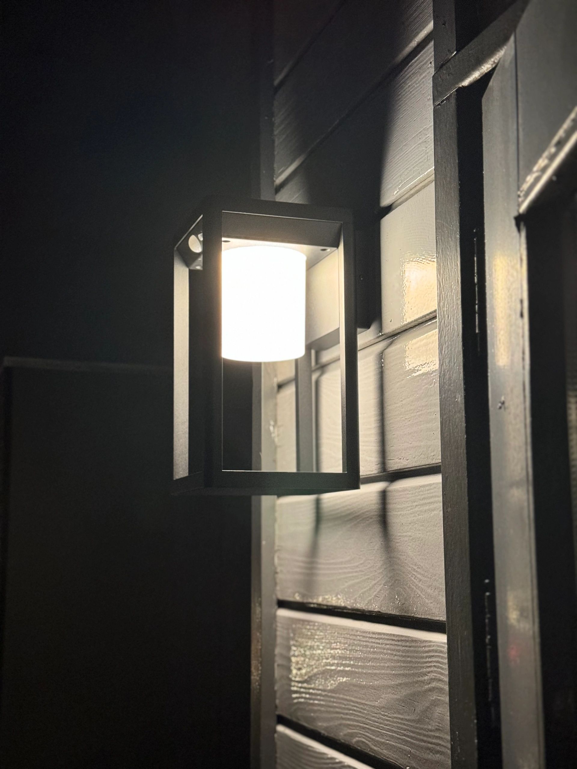 Solar LED wandlamp Svea op zonne energie
