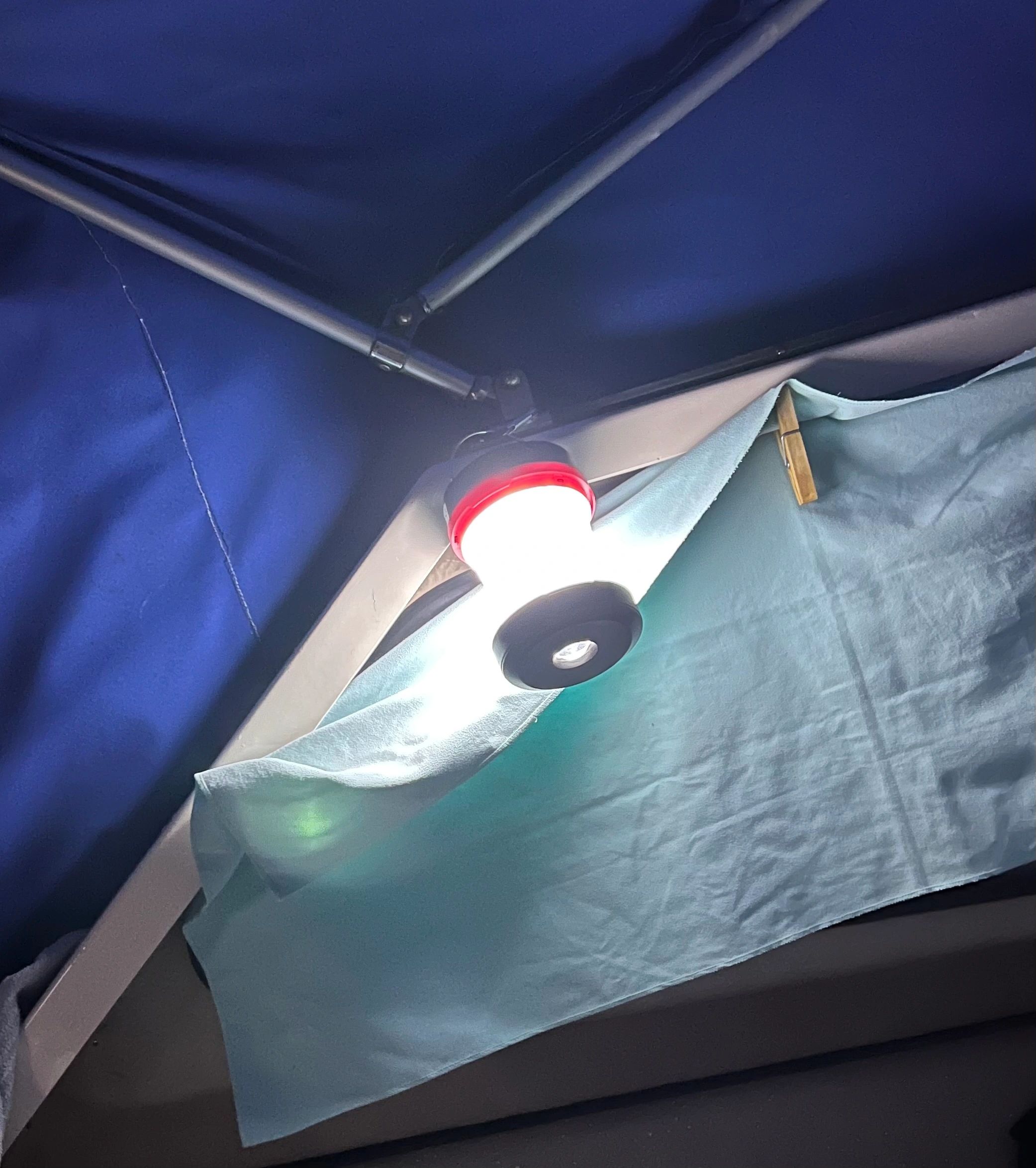 Solar camping lamp Explorer opvouwbaar met 2 lichtstanden op zonne-energie