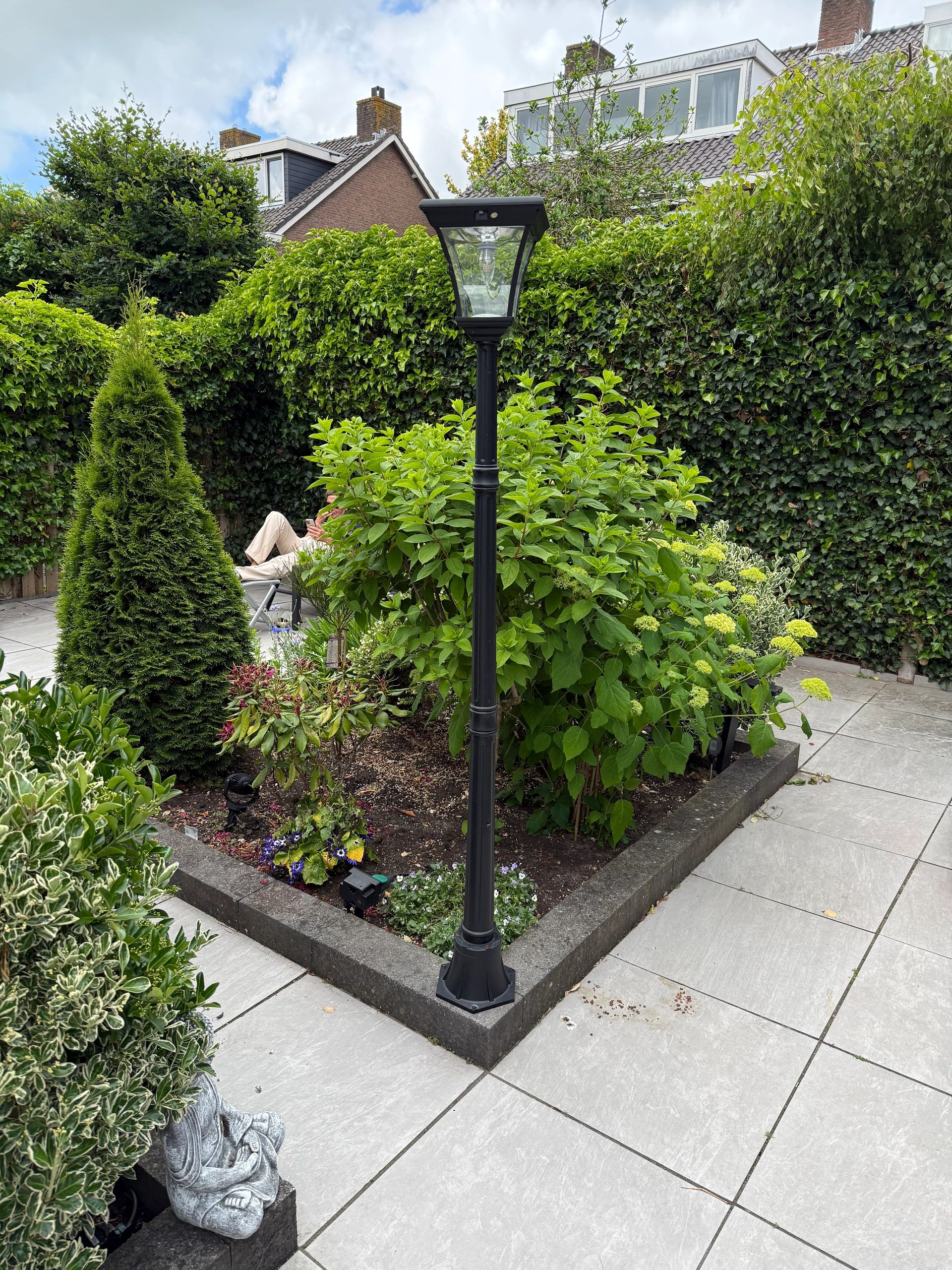 Solar buitenlamp London lantaarn hoog op zonne energie