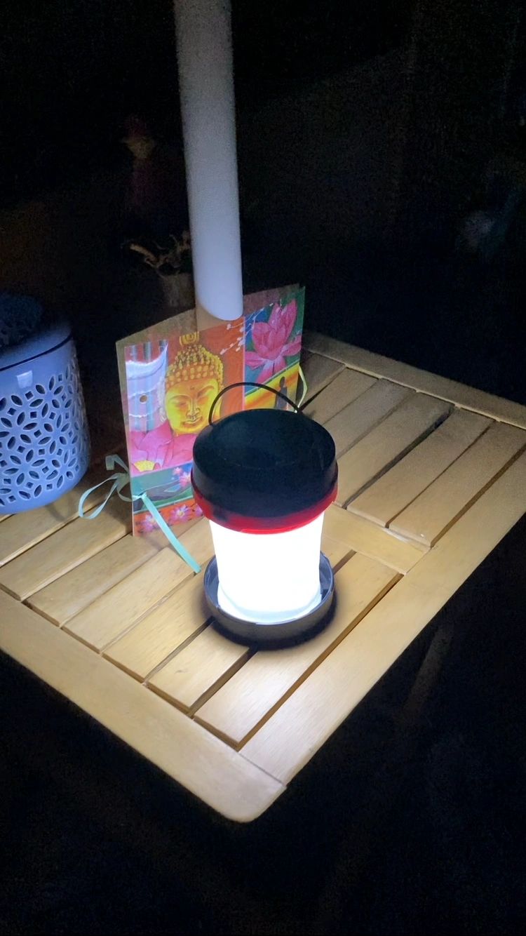 Solar camping lamp Explorer opvouwbaar met 2 lichtstanden op zonne-energie