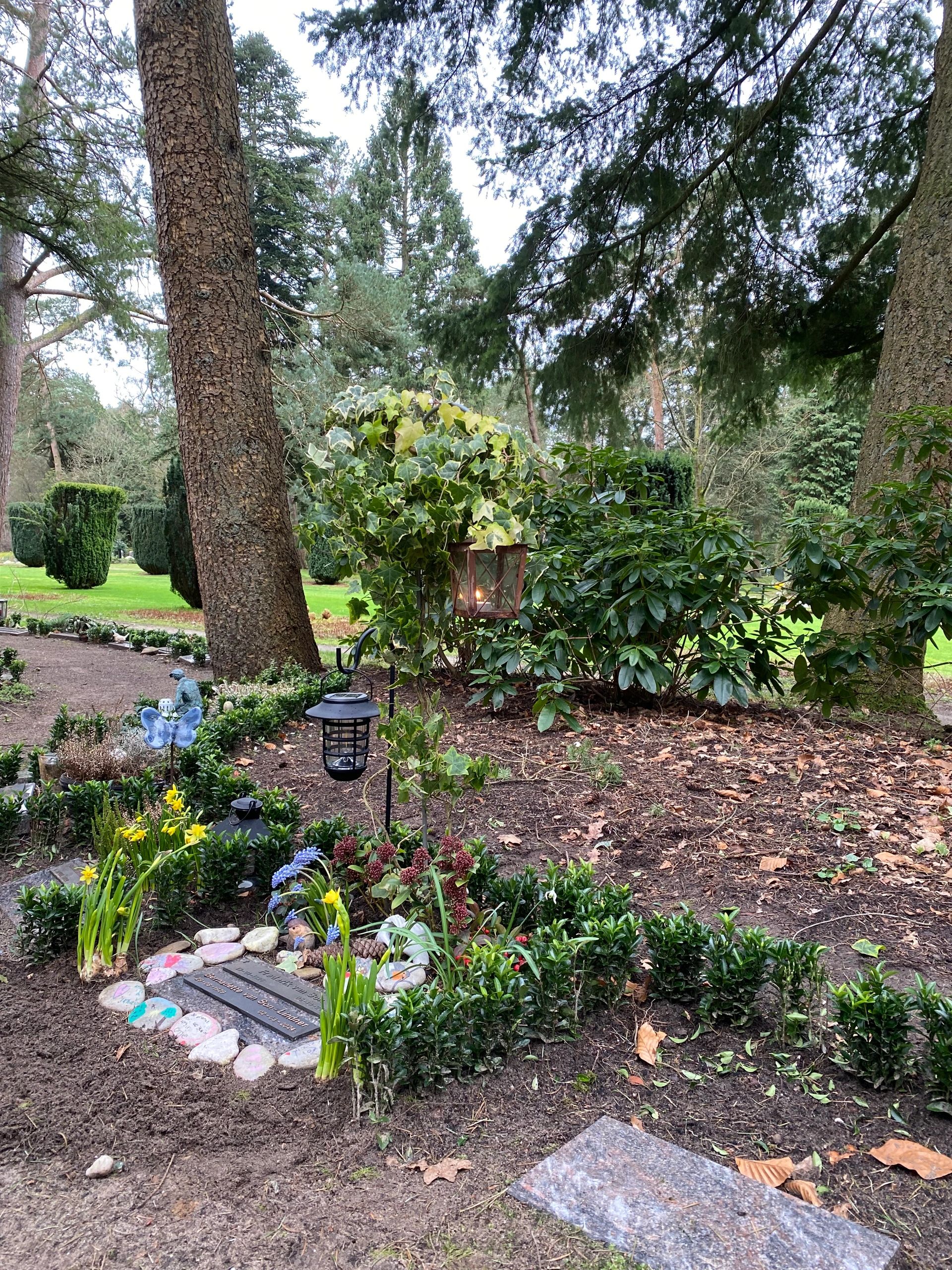 4 stuks Zwarte solarlamp Sting - hanglamp, priklamp en tafellamp-in 1