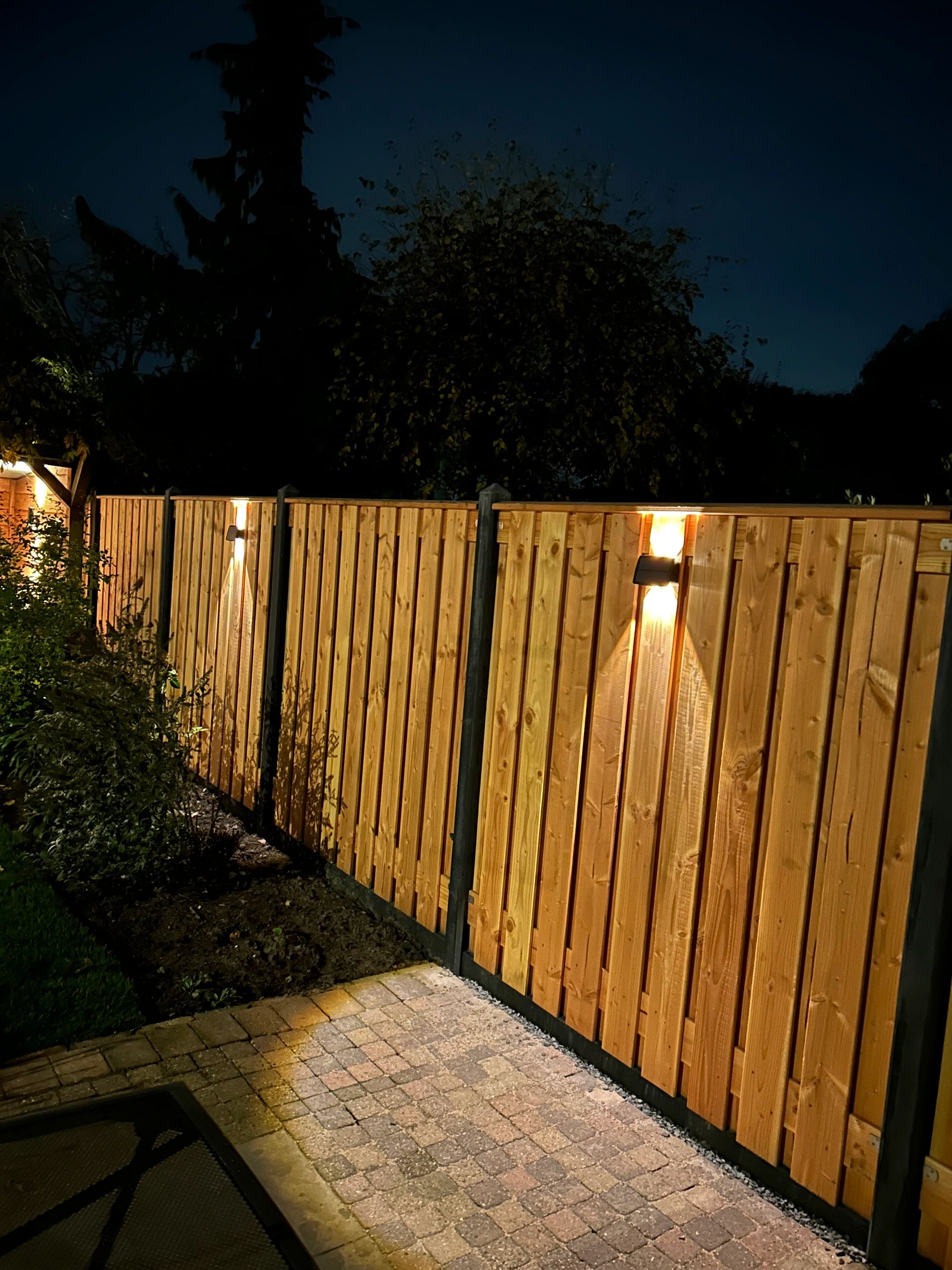 Solar up down wandlamp Njord met warm wit licht - Voordeelset van 4