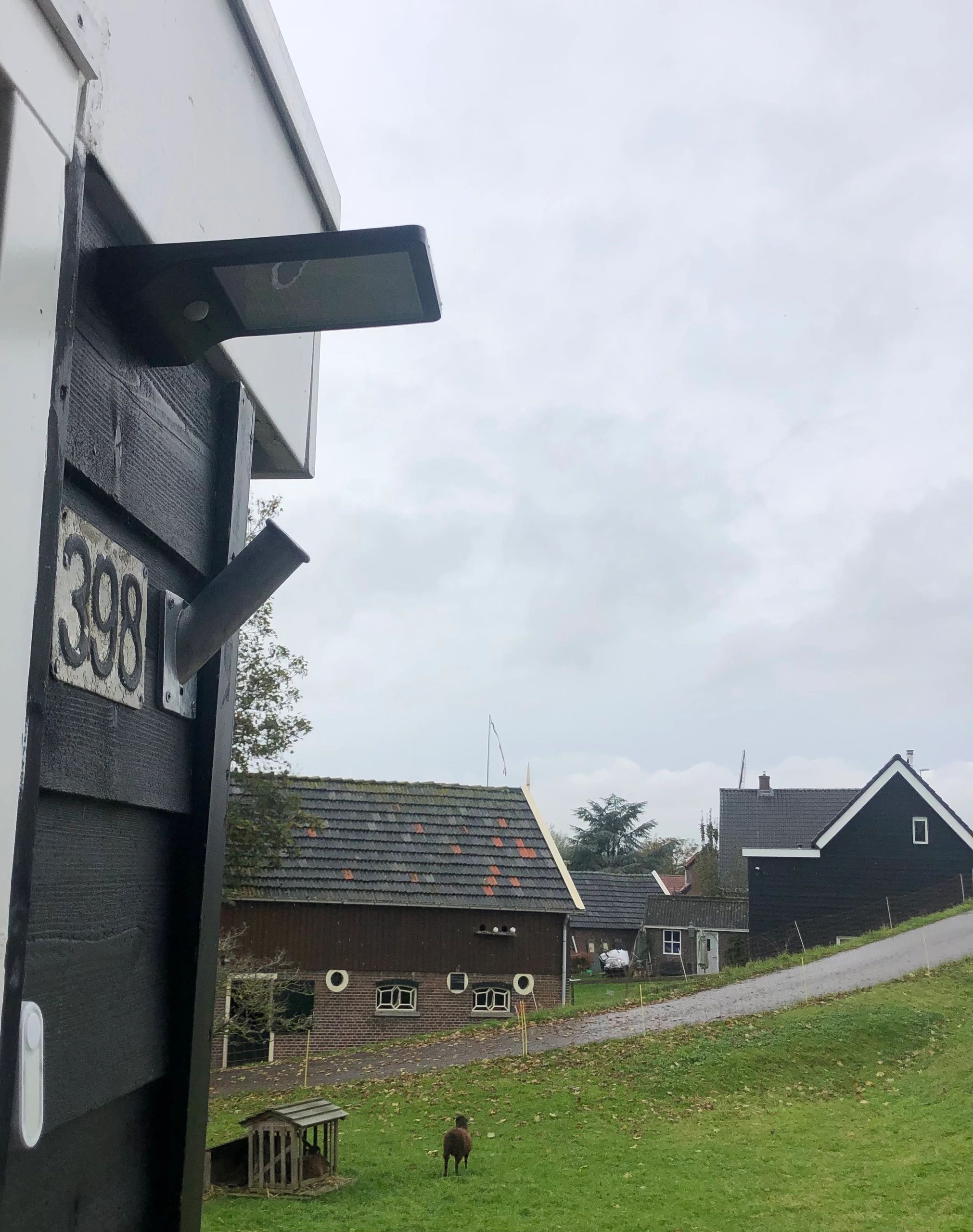 Solar wandlamp Slim met 36 leds en bewegingsmelder Zwart op zonne energie