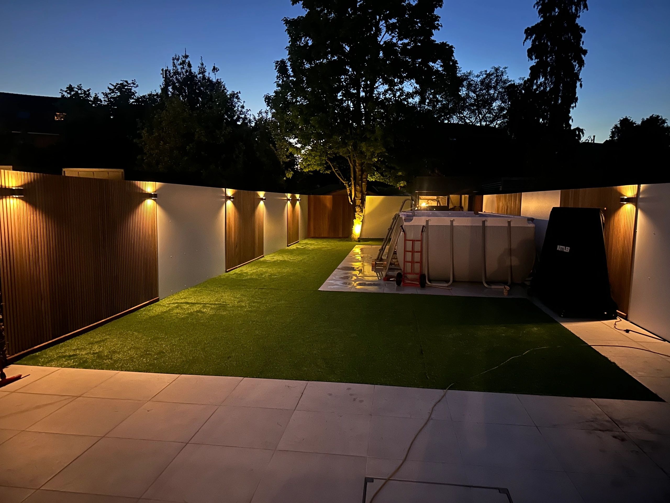Solar LED wandlamp up downlight Emme rond - Voordeelset van 2 stuks