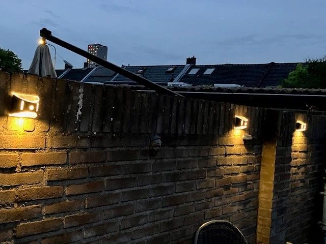 Solar RVS buitenlamp Glare met bewegingssensor - Moderne wandlamp op zonne-energie