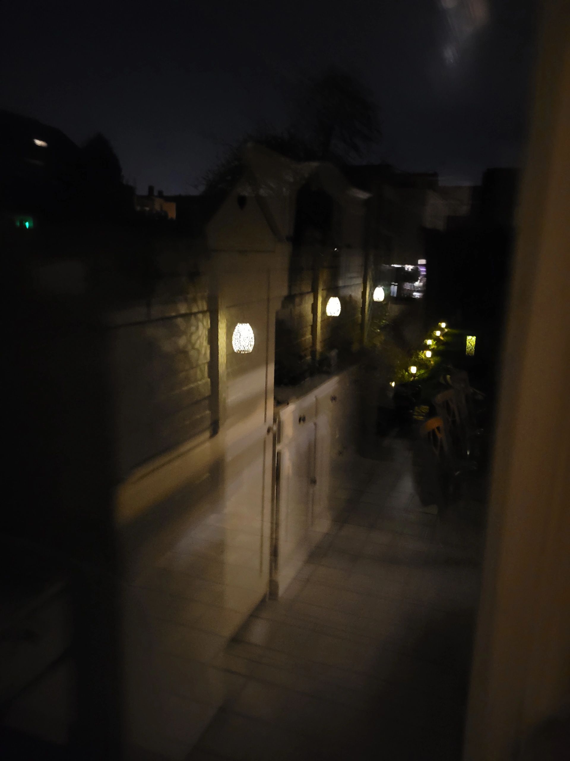 Solar hanglamp Saga White met schemersensor